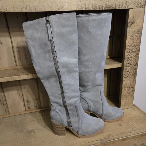 Kohls Tall Heeled Boots Gray Womens Size 7 - Picture 1 of 13